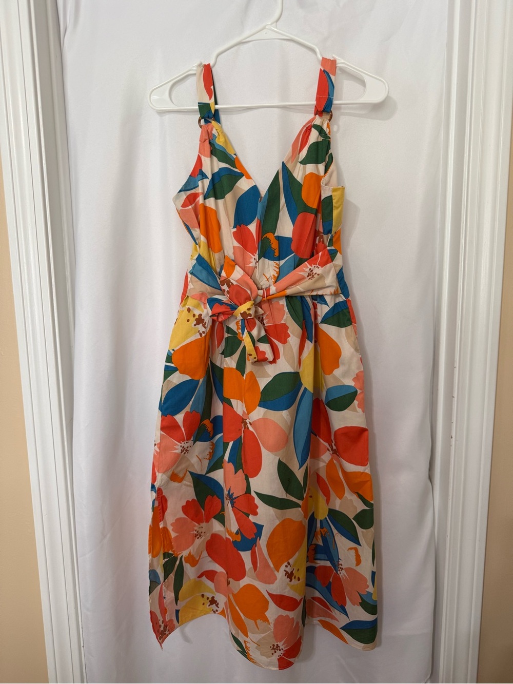 Vince Camuto Floral Midi Dress with Pockets and Side Slits Size 2